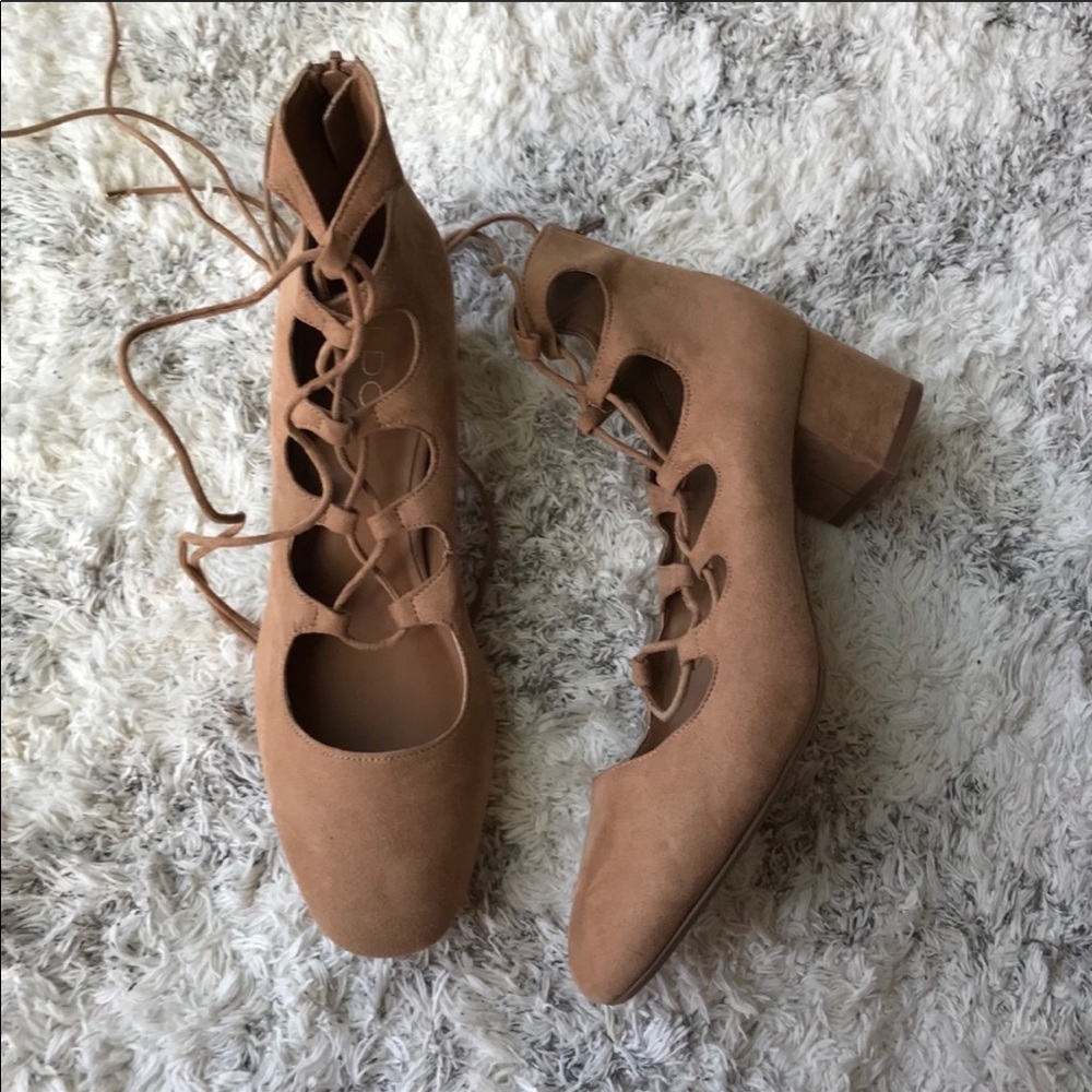 NWOB ALDO Tan Faux Suede LaceUp Gladiator Heel 8.5